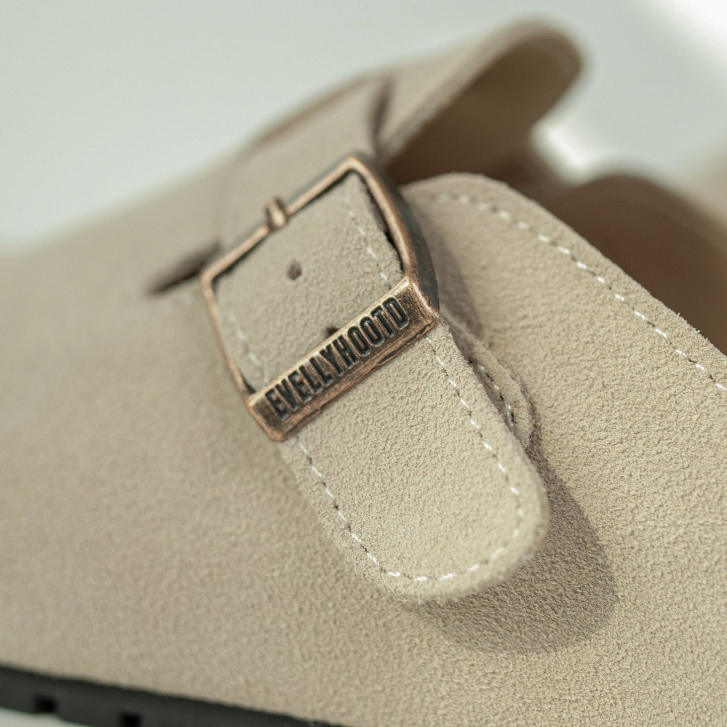 ARISOL — Suede Cork Clogs