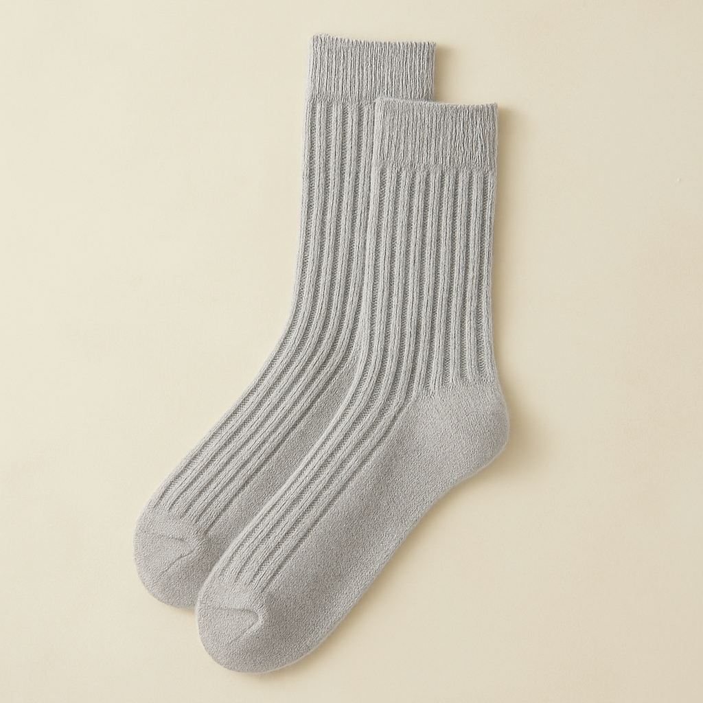 CARMINE — Cashmere Ribbed Socks
